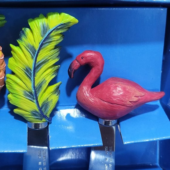 Summer Living Set of 4 Cheese Butter Spreaders Resin Handle Stainless Steel - Picture 7 of 9